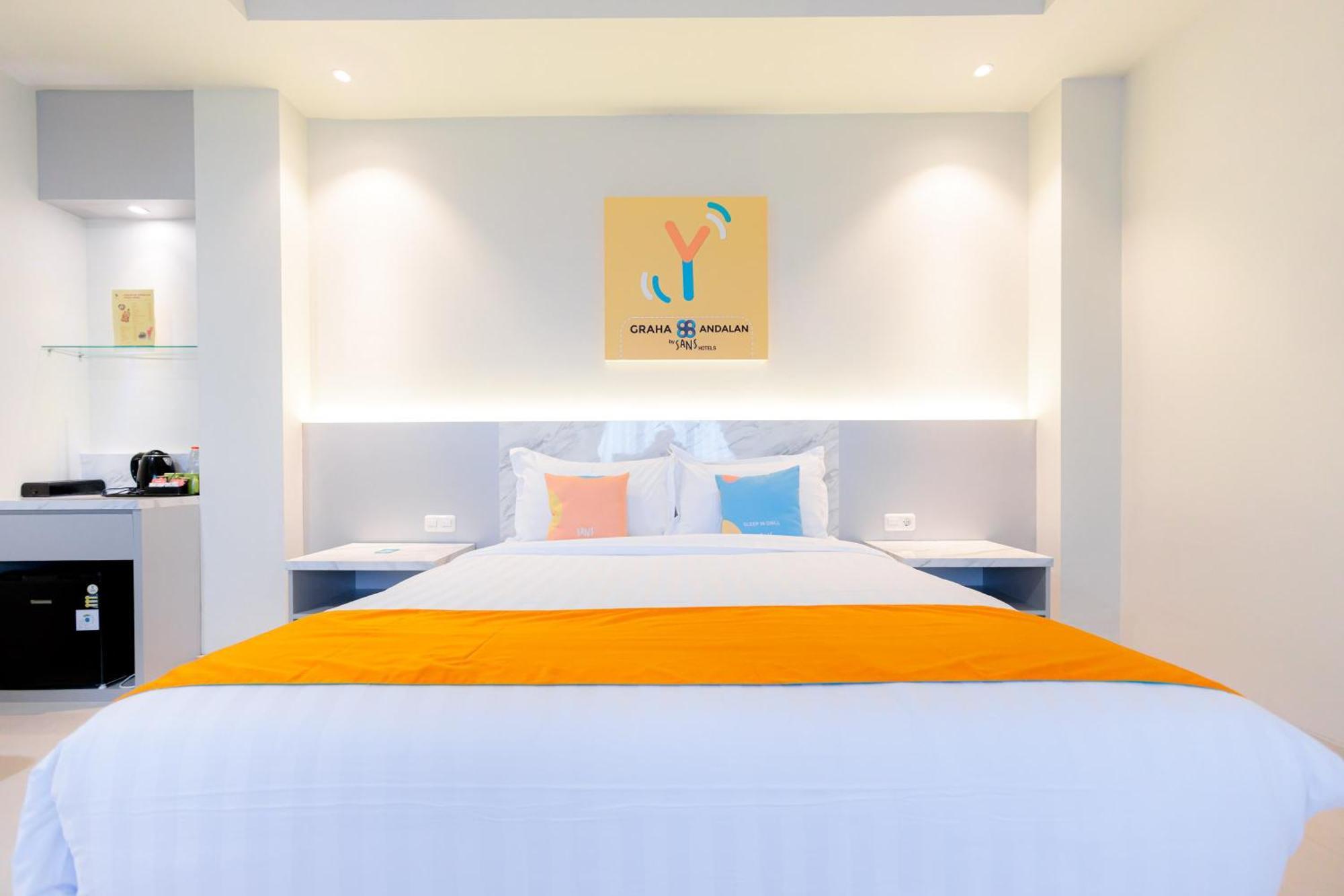 Sans Hotel 88 Andalan Surabaya By Reddoorz Exterior foto
