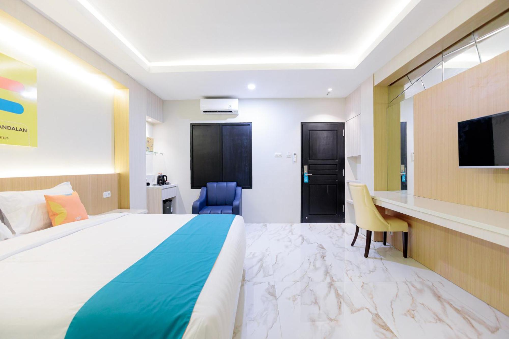 Sans Hotel 88 Andalan Surabaya By Reddoorz Exterior foto